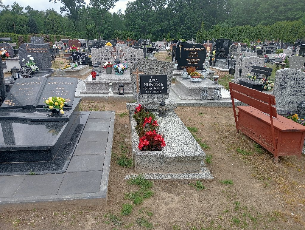 Grób Ewa Nowicka