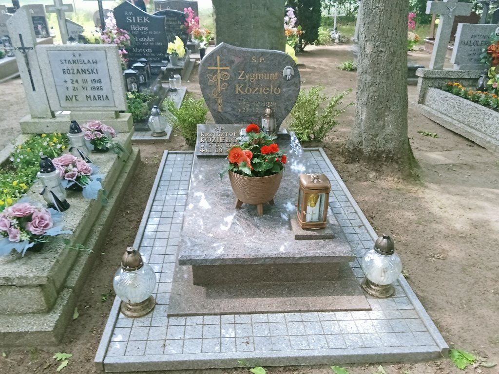 Grób Zygmunt Kozieło